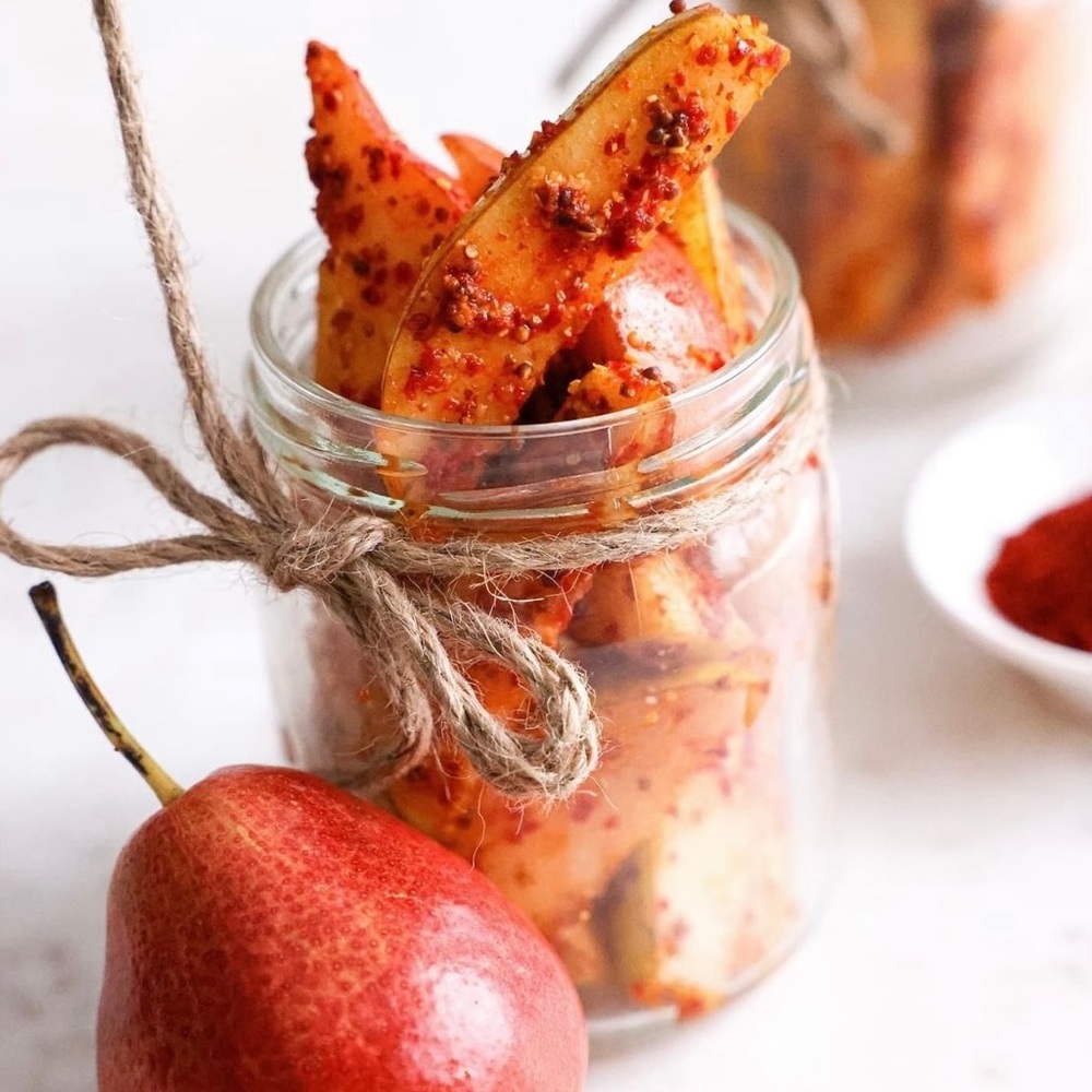 3/$25 💥 NWT Mini Round Mason Jar With Heart Label And String for Storage